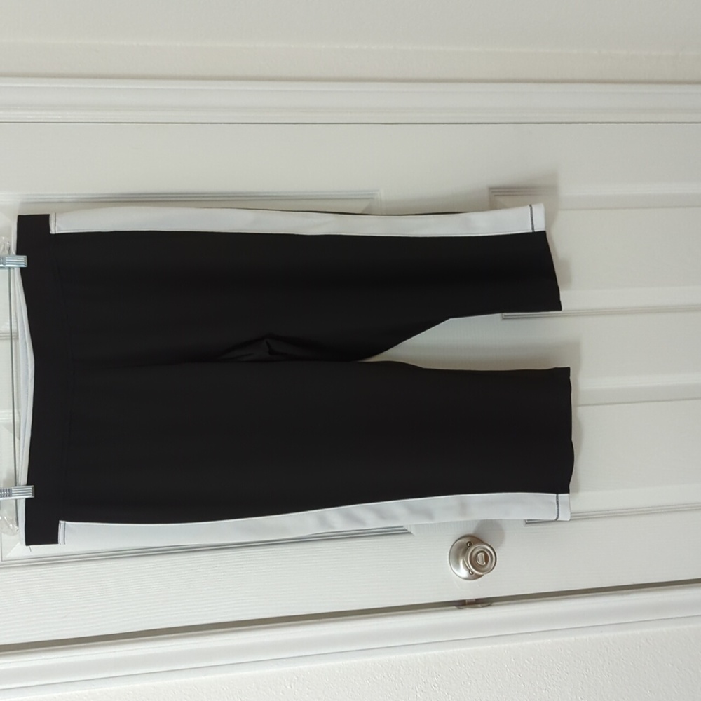 Made for Life workout capris Size XL